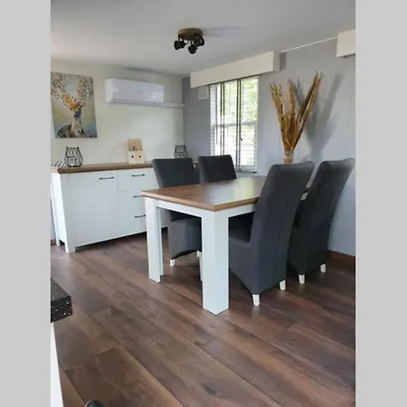 Vazonics Valkenbosch 76 Chalé