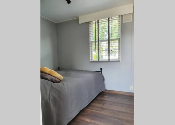 Σαλέ Vazonics Valkenbosch 76 *