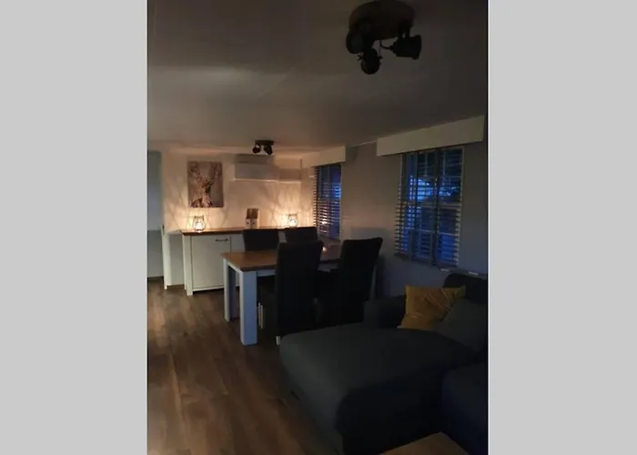 Σαλέ Vazonics Valkenbosch 76 *