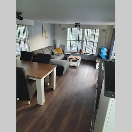 Vazonics Valkenbosch 76 *